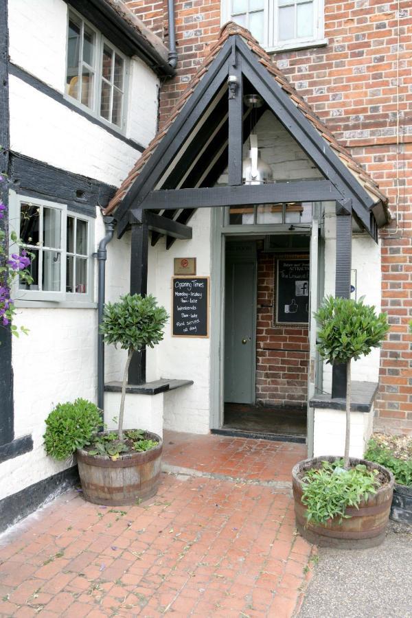 The Crown At Playhatch Reading
